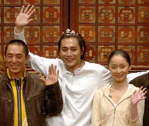 谋女郎李曼首开金口:我征服了张艺谋