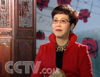 沈宏毕业于北京外交学院