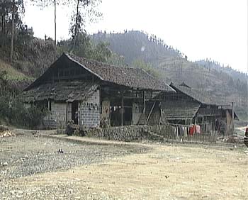 贫困村何以变成专业村(2005.3.4)