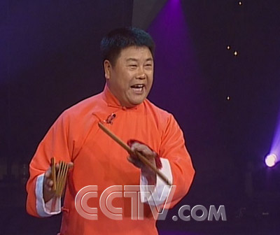 CCTV.com-《曲苑杂坛》--看乌克兰手技 听蒙