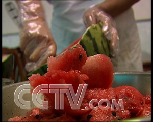 CCTV.com-换个办法吃西瓜(2007.8.8)