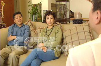 关牧村讲述自己的再婚生活 央视国际 2004年05月12日 13:46   对于