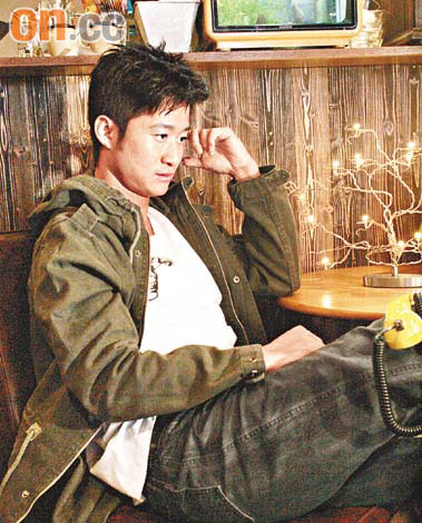 吴京玩命跳楼跳出瘾经纪人生气导演制止图