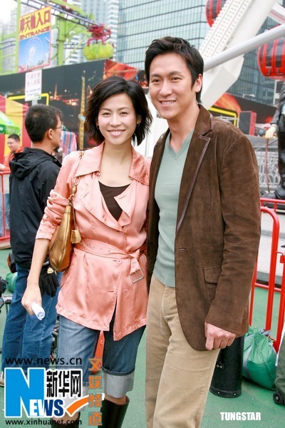 为《岁月风云》拍外景 马德钟宣萱现身嘉年华