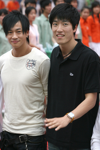 哥俩何润东刘翔携手出席07国际田径黄金大奖赛启动