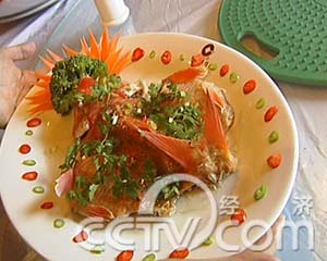 味道年货(1)鲜味十足的年货:万安的玻璃红鲤鱼(2008.01.21)(组图)